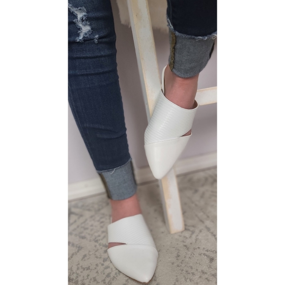 NEW in Box white ballerina mule